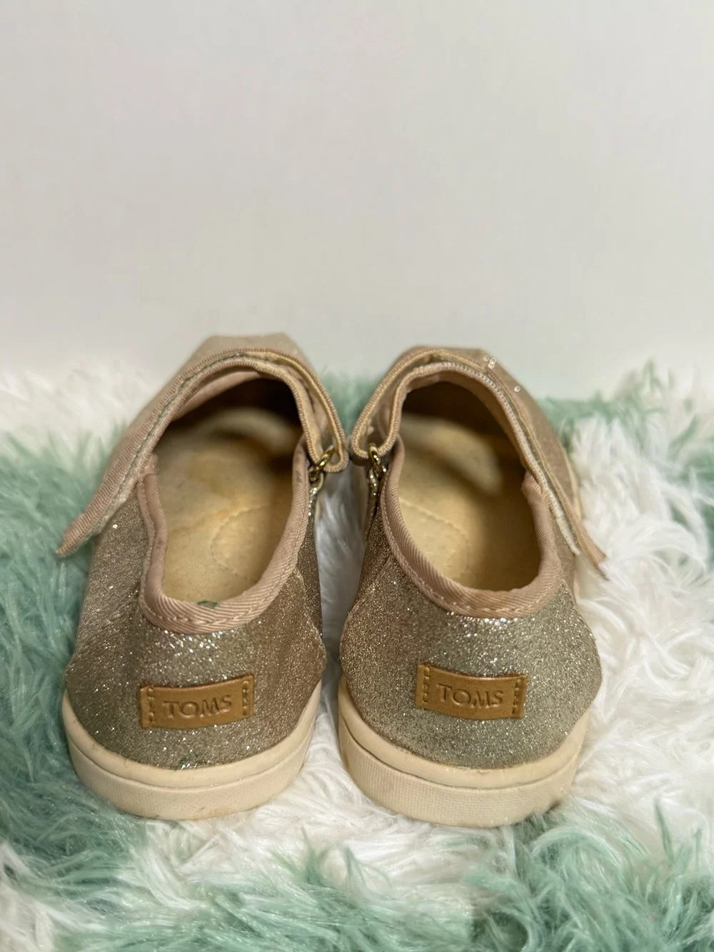 TOMS Gold Glitter Mary Jane Flats Girls Size 11 Sparkle Dress Shoes